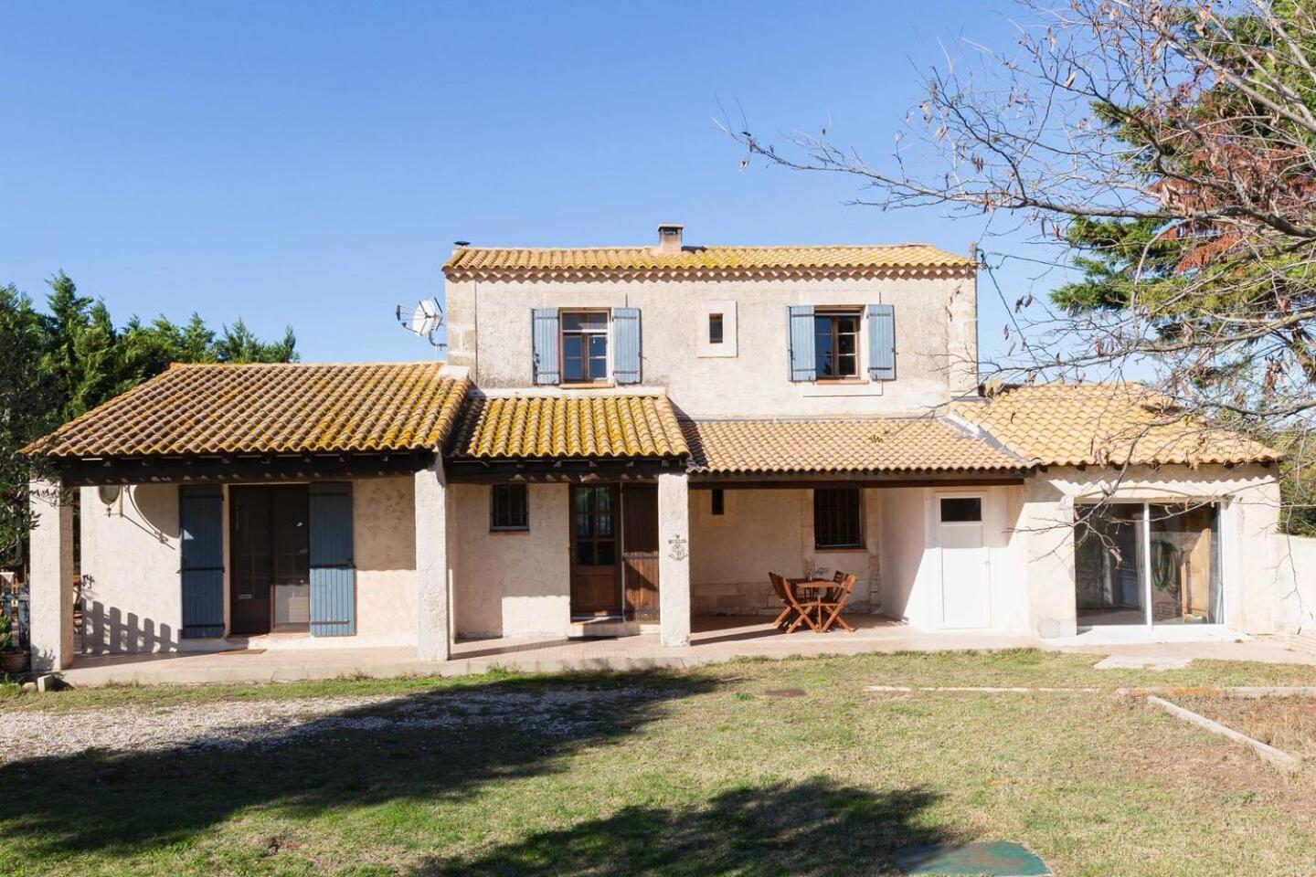 Mas Provencal De 120M2 En Camargue, Avec Piscine Et Parking Inclus, Ideal Pour Des Vacances Arles Exterior photo