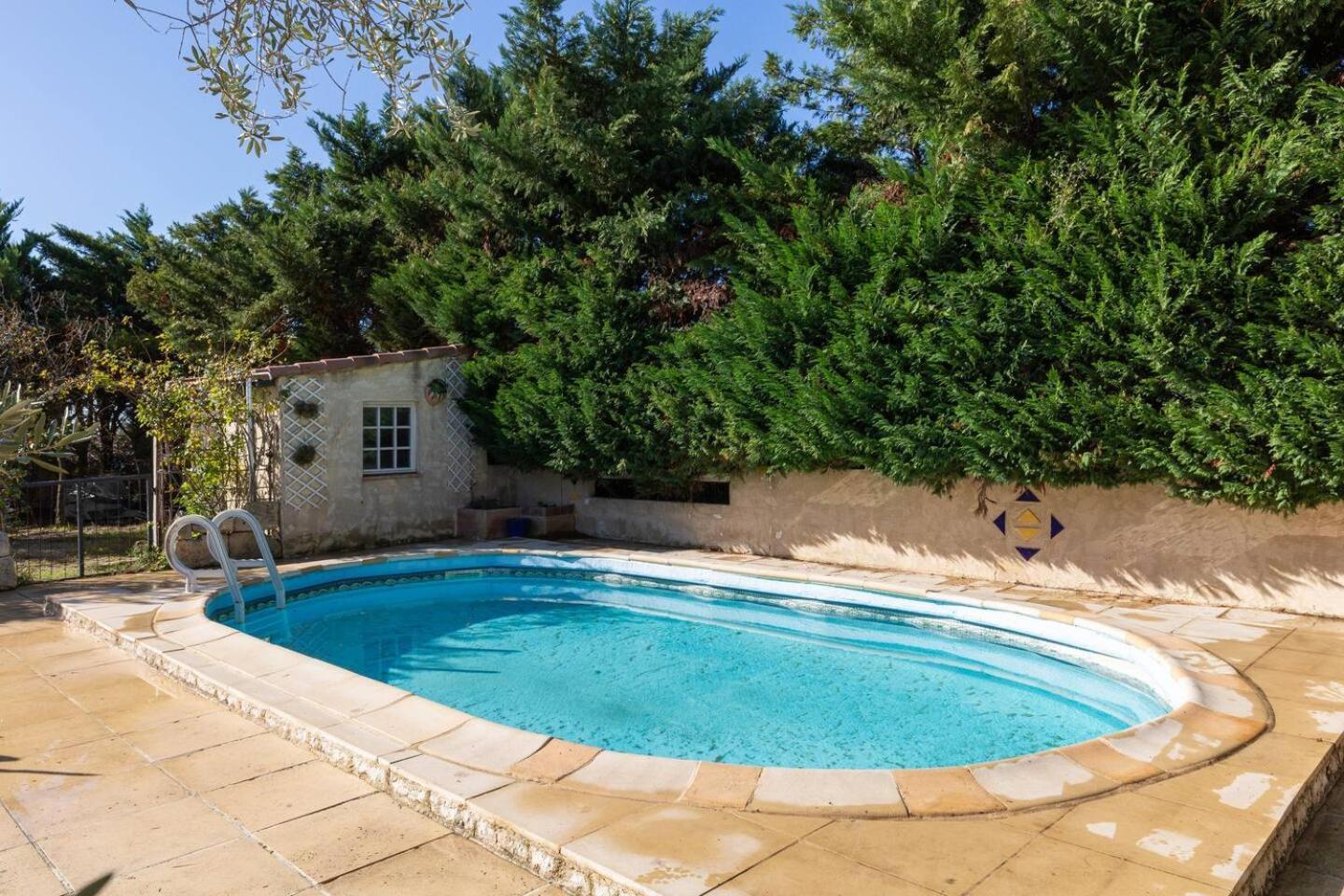 Mas Provencal De 120M2 En Camargue, Avec Piscine Et Parking Inclus, Ideal Pour Des Vacances Arles Exterior photo